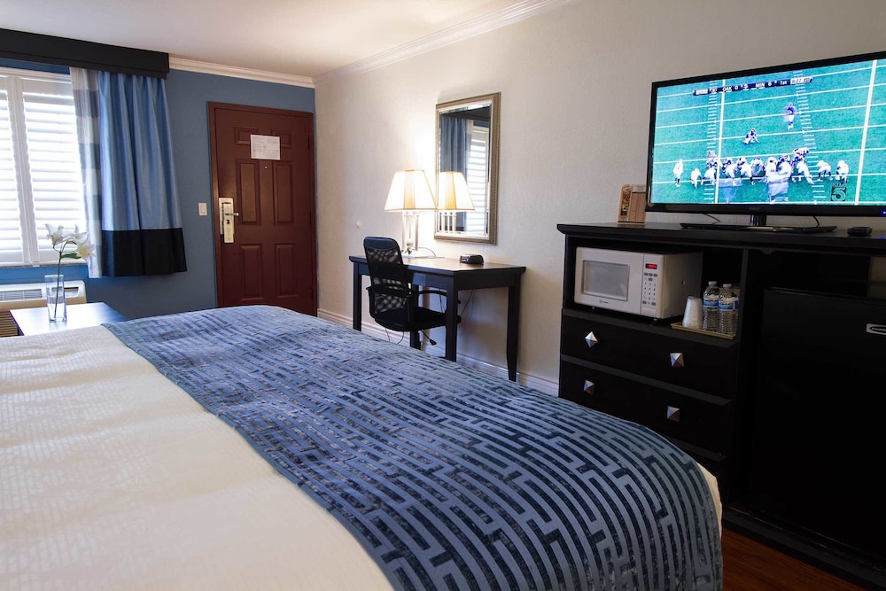 Regency Inn Los Angeles 13/29