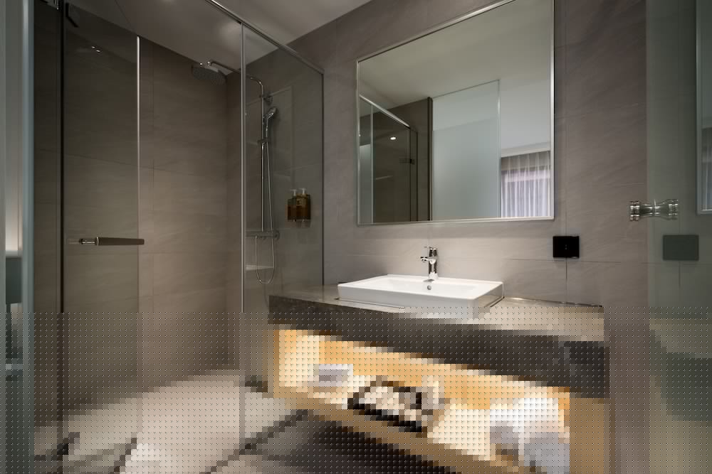 Hua Hotel 8/67