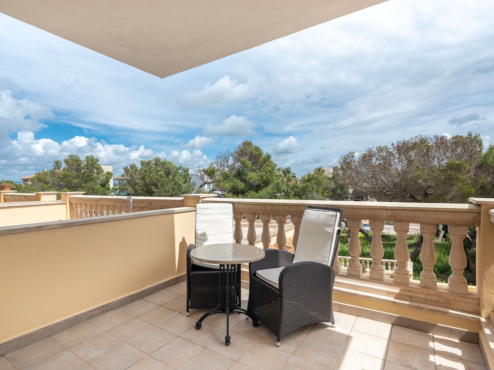 HOTEL VILLA CHIQUITA 63/73