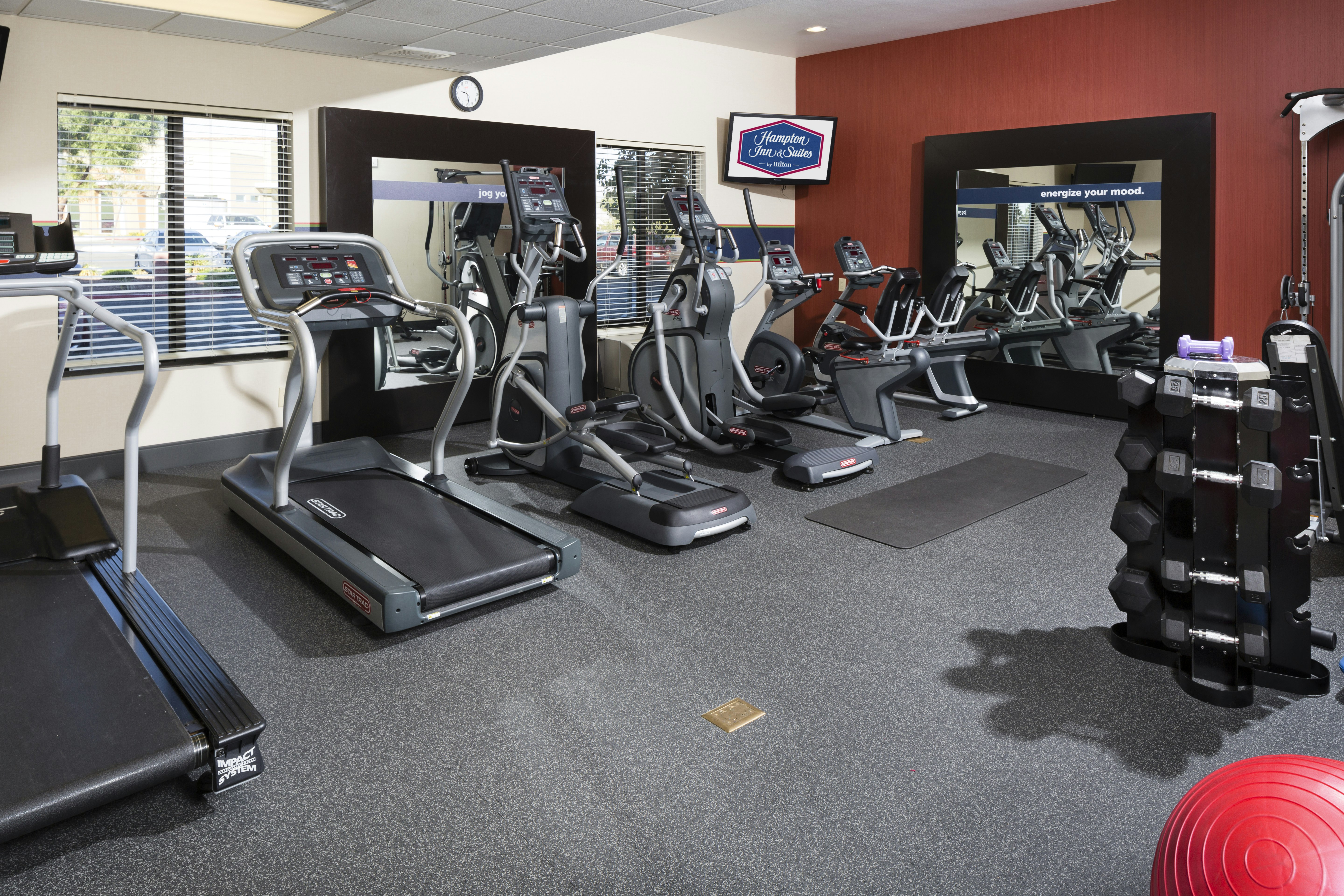 Hampton Inn & Suites Las Vegas South 4/16