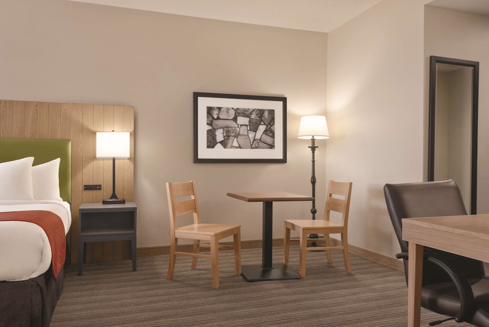 Country Inn & Suites By Radisson, Eagan, MN 21/35