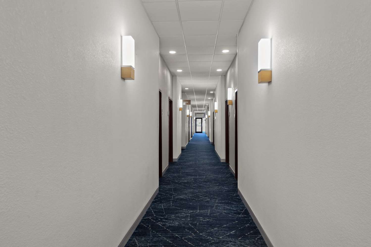 Comfort Inn and Suites Atoka 20/20