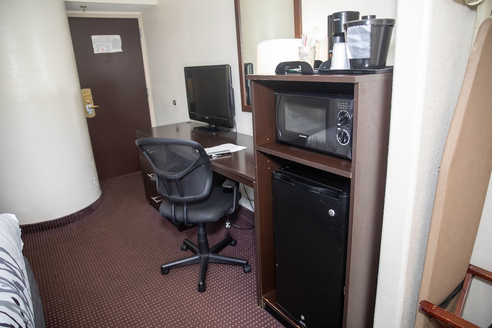 Sleep Inn Savannah Gateway I-95 38/39