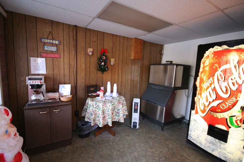 Nootka Lodge 5/50
