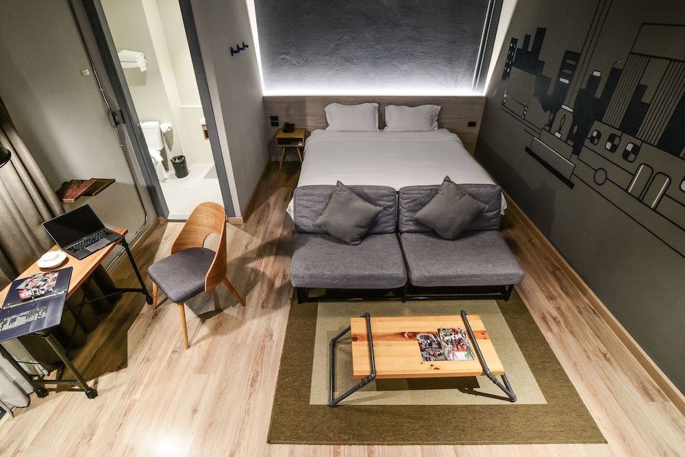 THA CITY LOFT HOTEL 55/72