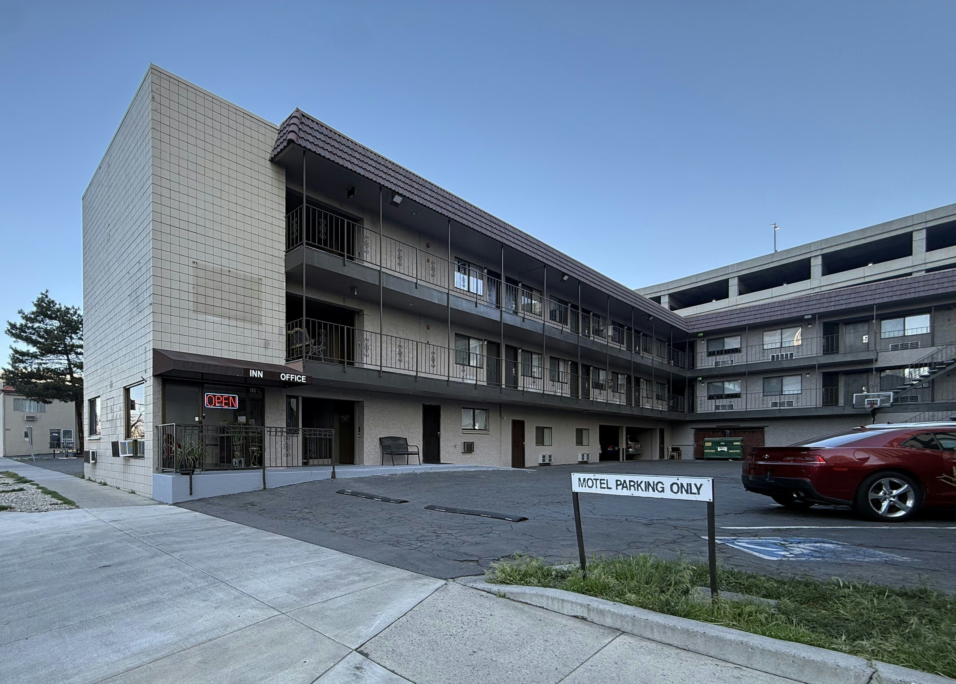 Red Roof Inn Reno - Downtown 14/16