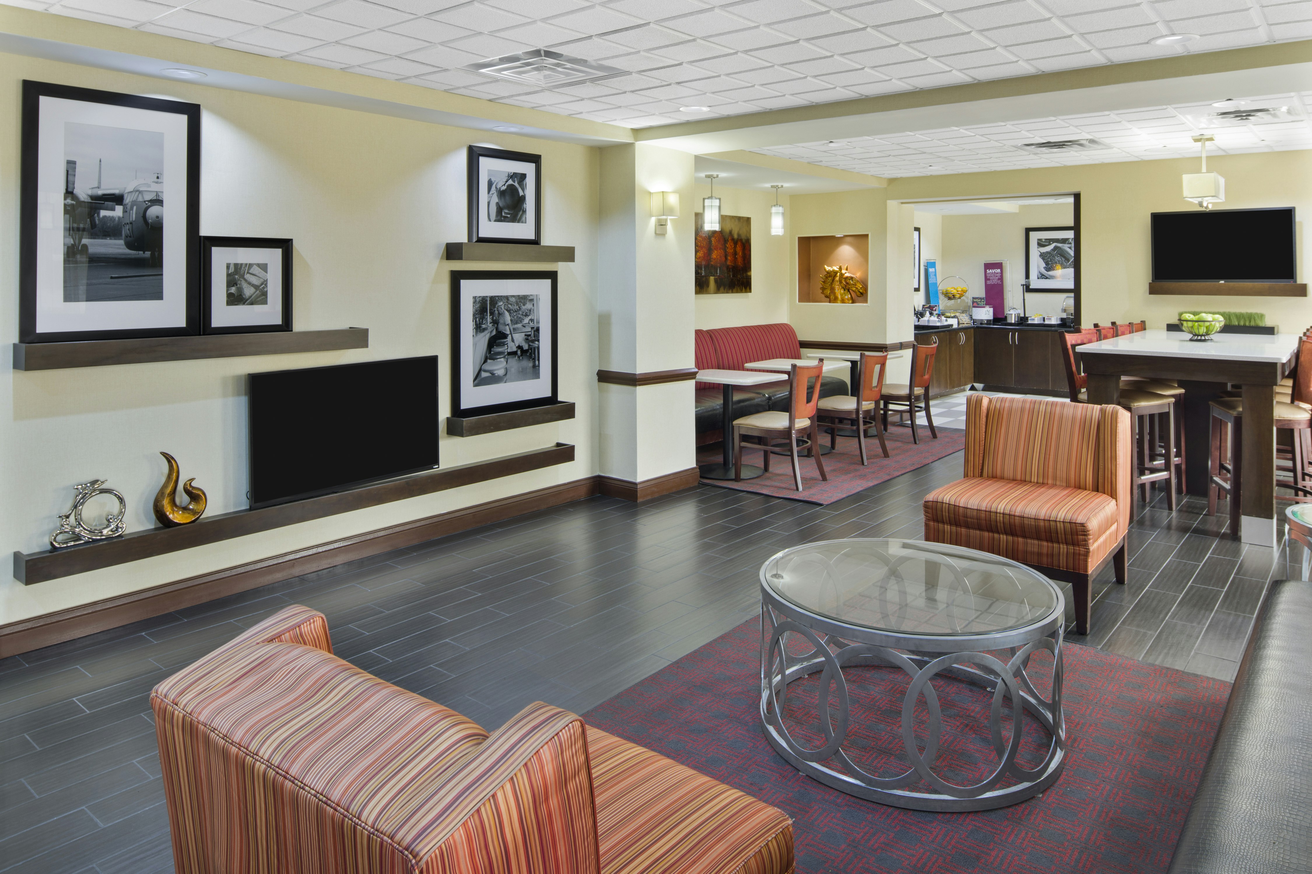 Hampton Inn Hinesville 22/41