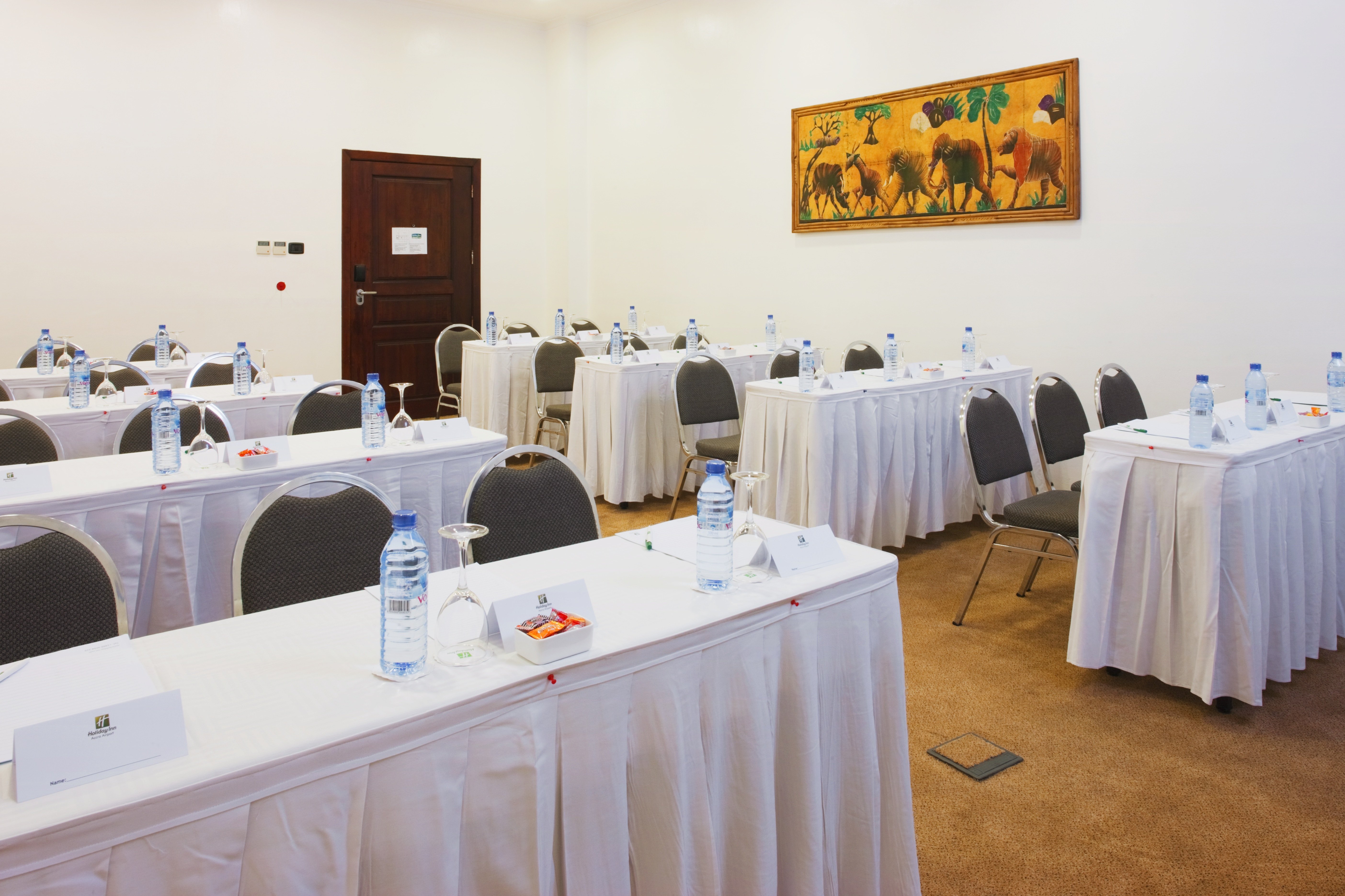 HOLIDAY INN ACCRA AIRPORT 56/60