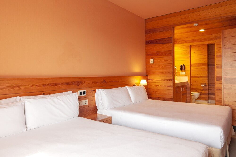 El Montanya Resort & Spa 28/81