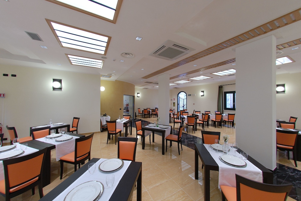 Cerri Hotel 30/49