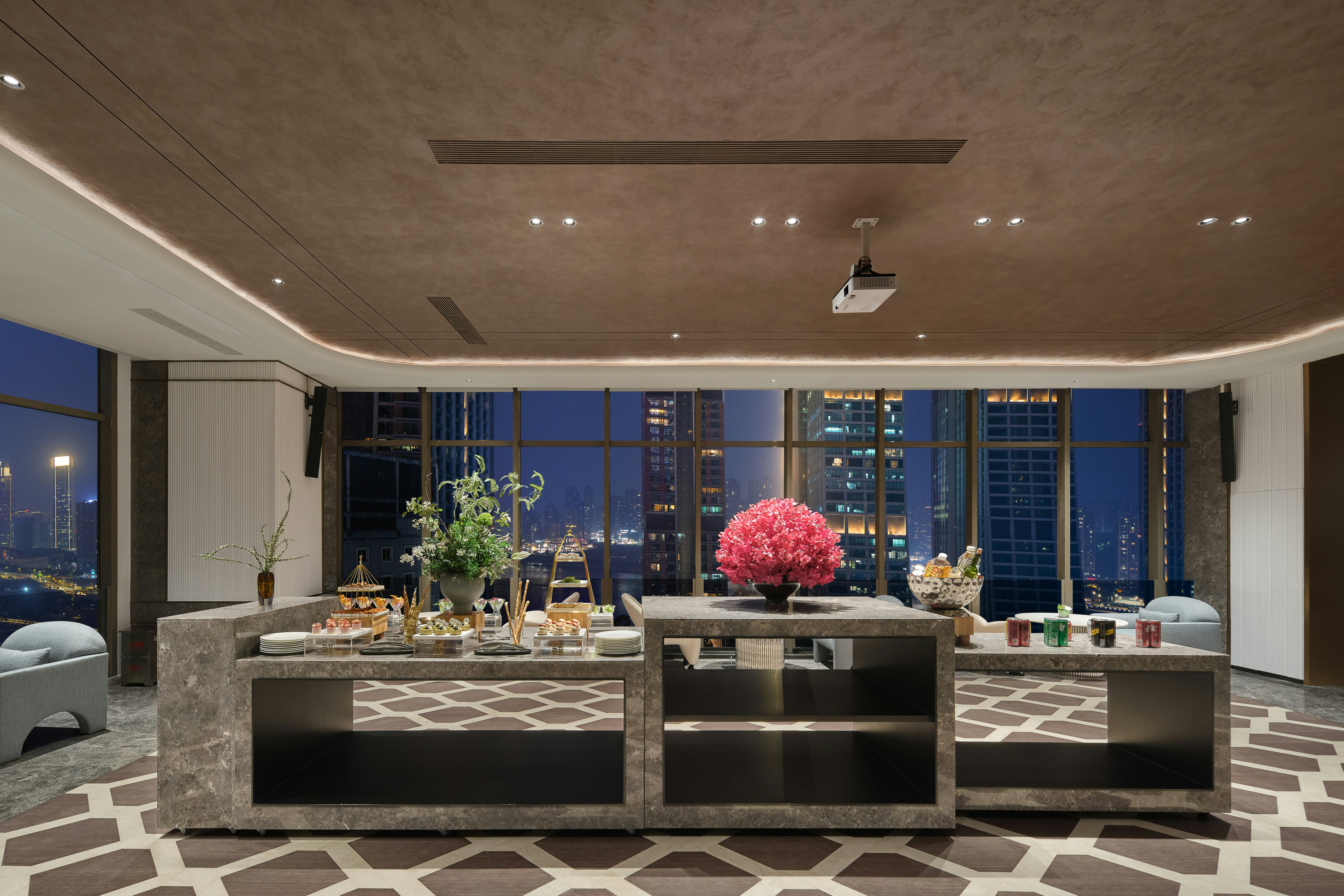 voco Chongqing Chaotianmen an IHG Hotel 4/50