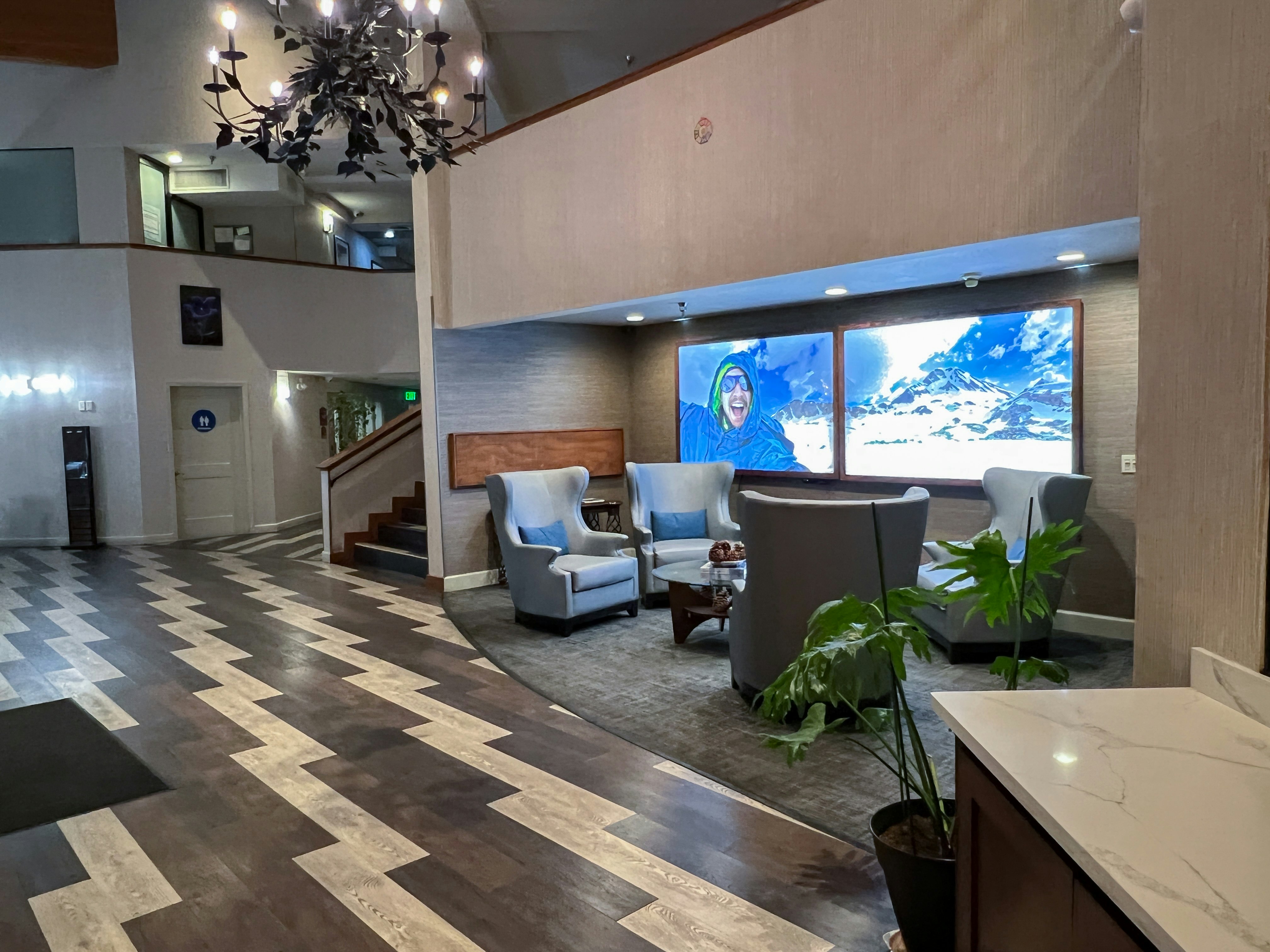 Empeiria High Sierra Hotel 3/50