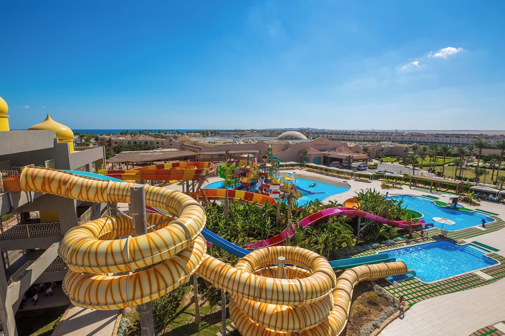 Aladdin Beach Resort 27/33