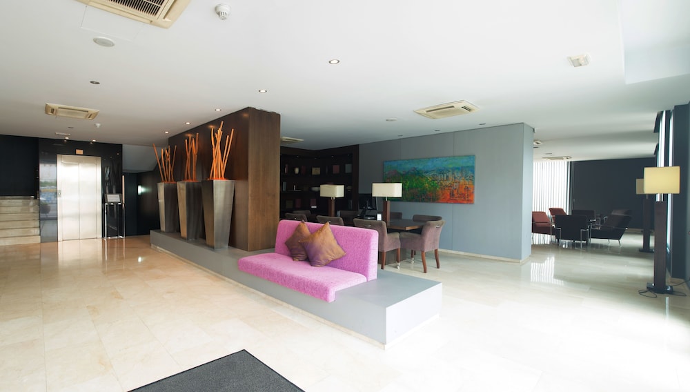 Hotel Ciutat Martorell 7/60