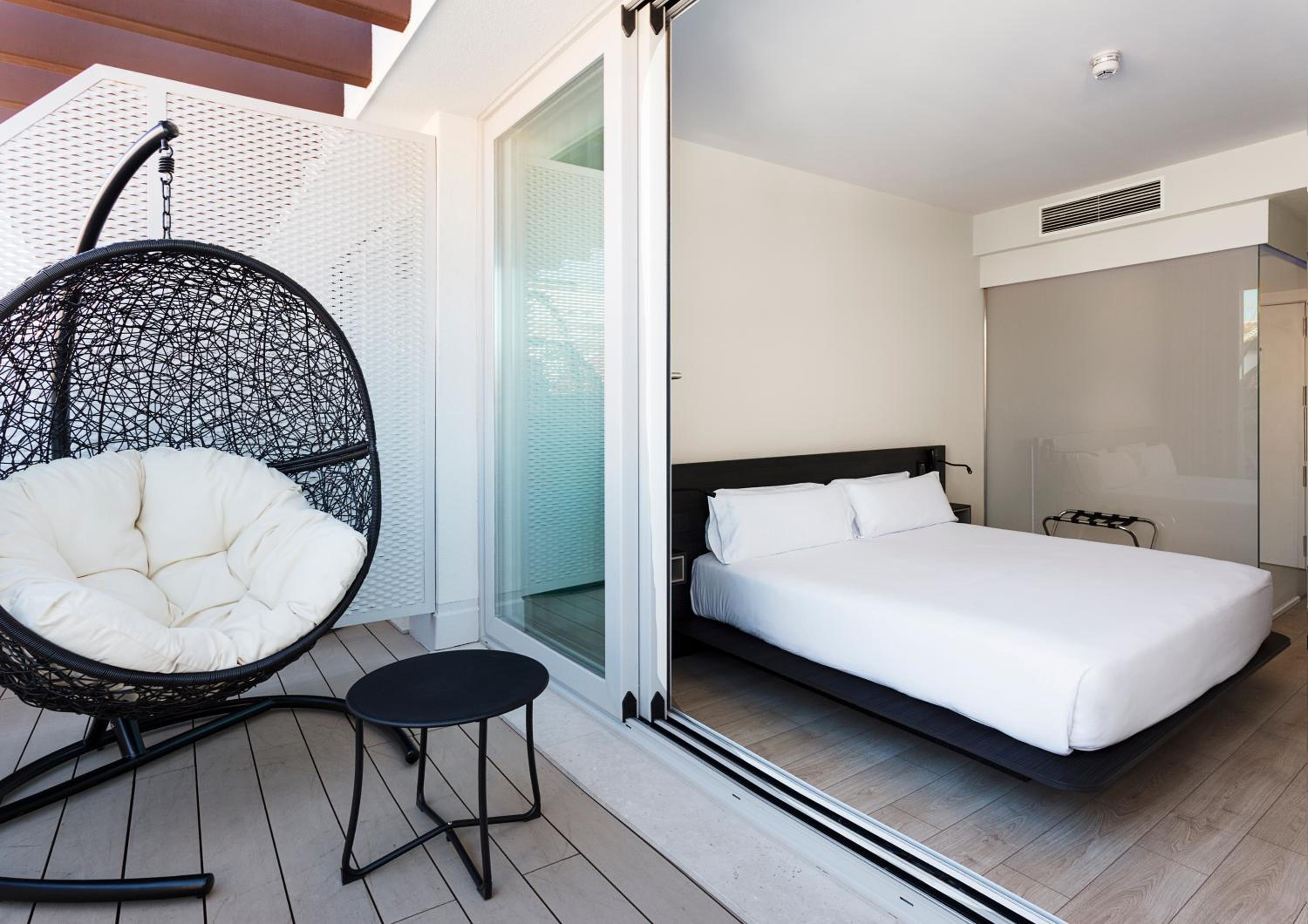 Double Premium with Terrace