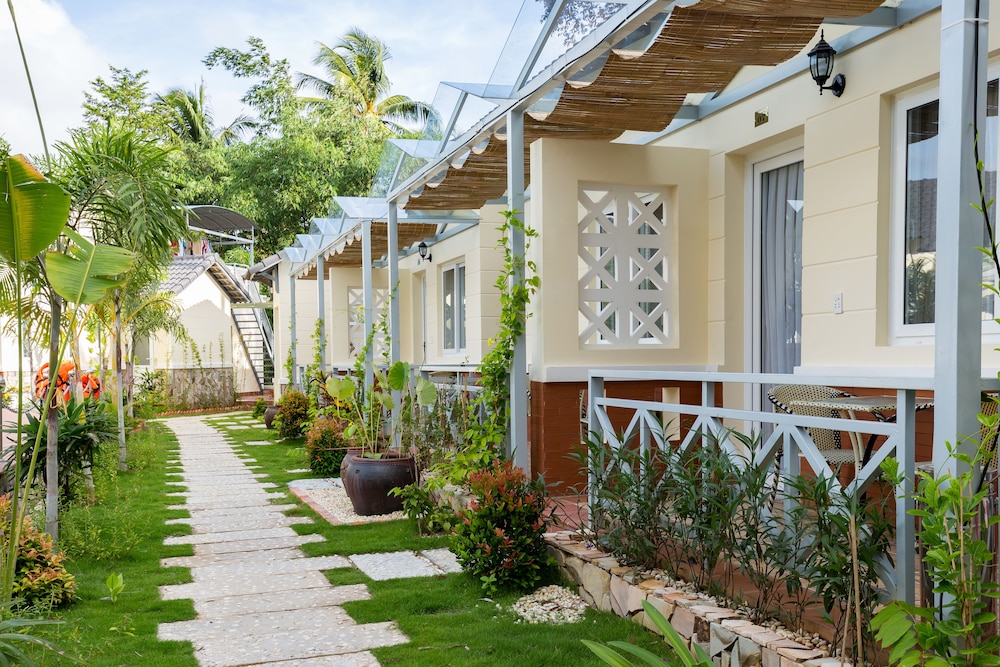 Blue Paradise Resort 63/67