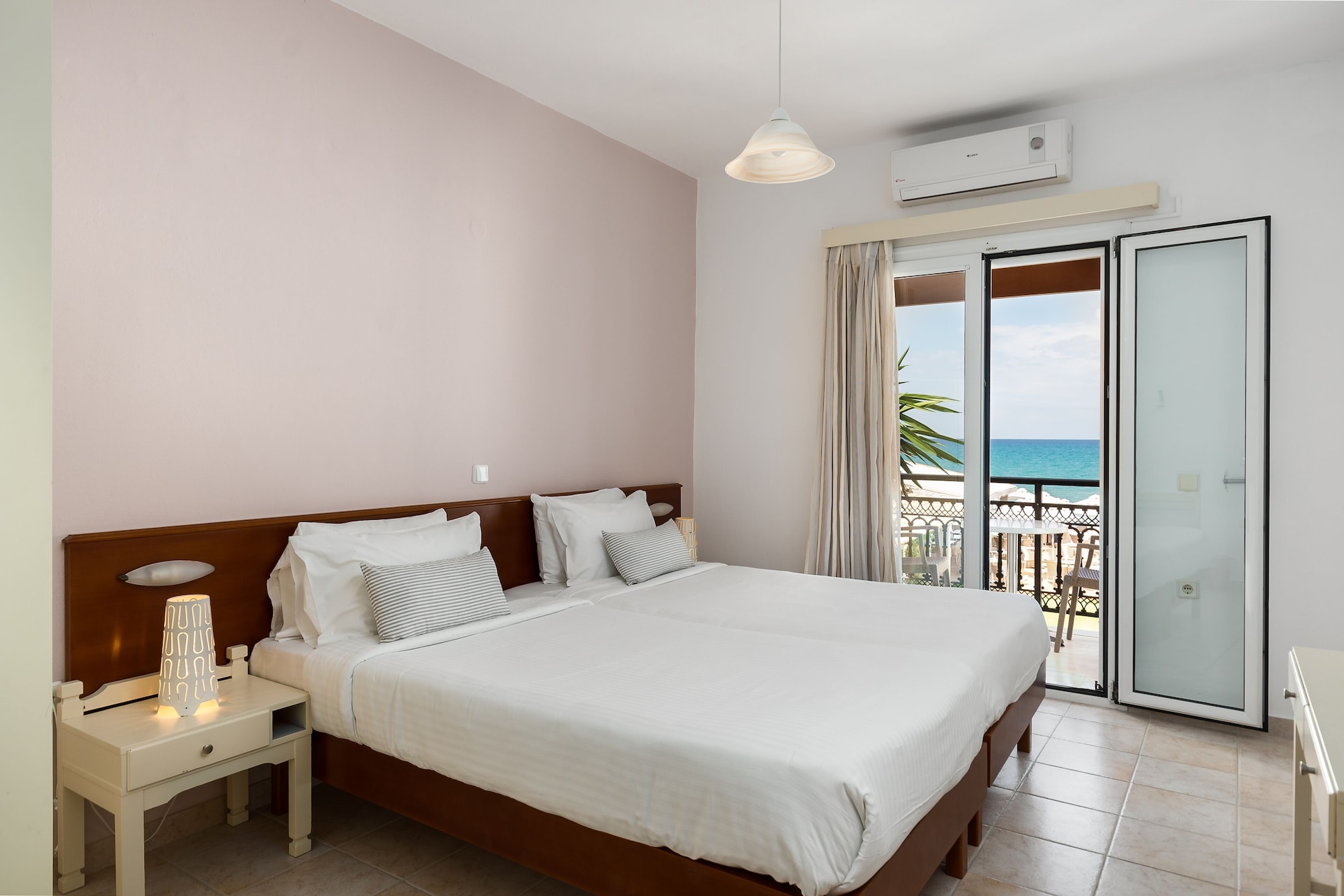 1 BEDROOM, APARTMENT, SEA VIEW