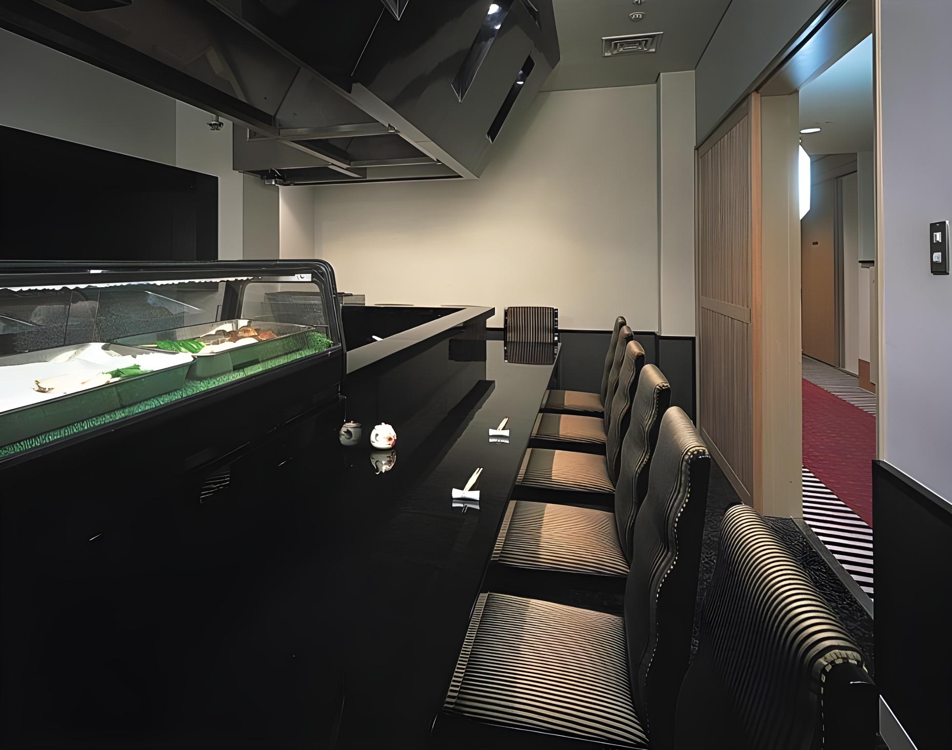 SEMI ROOM, SUITE