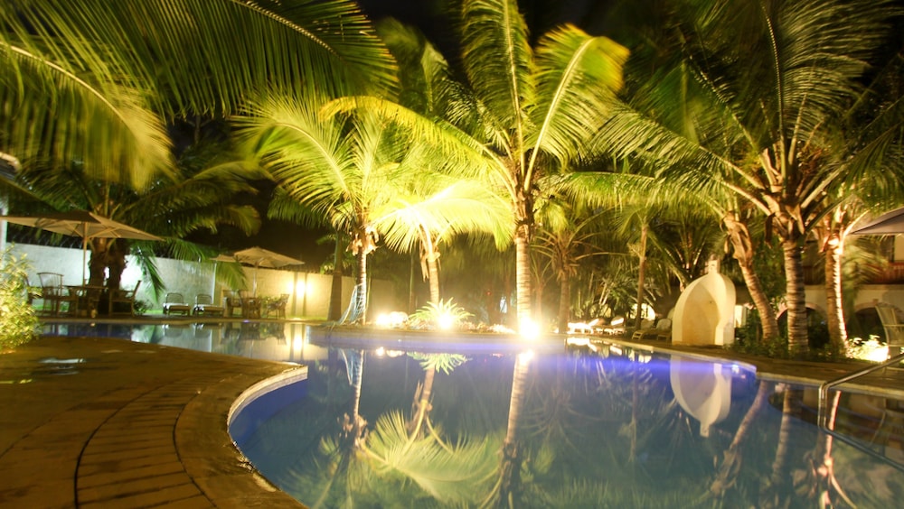 Lotfa Resort Diani 16/18