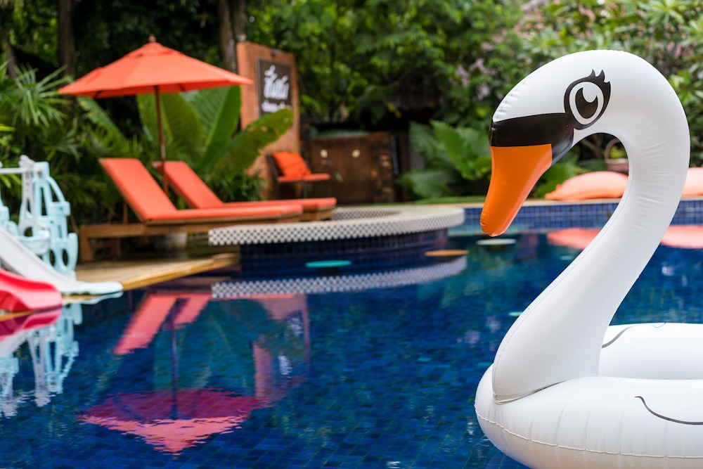 Floraville Phuket Resort 54/67