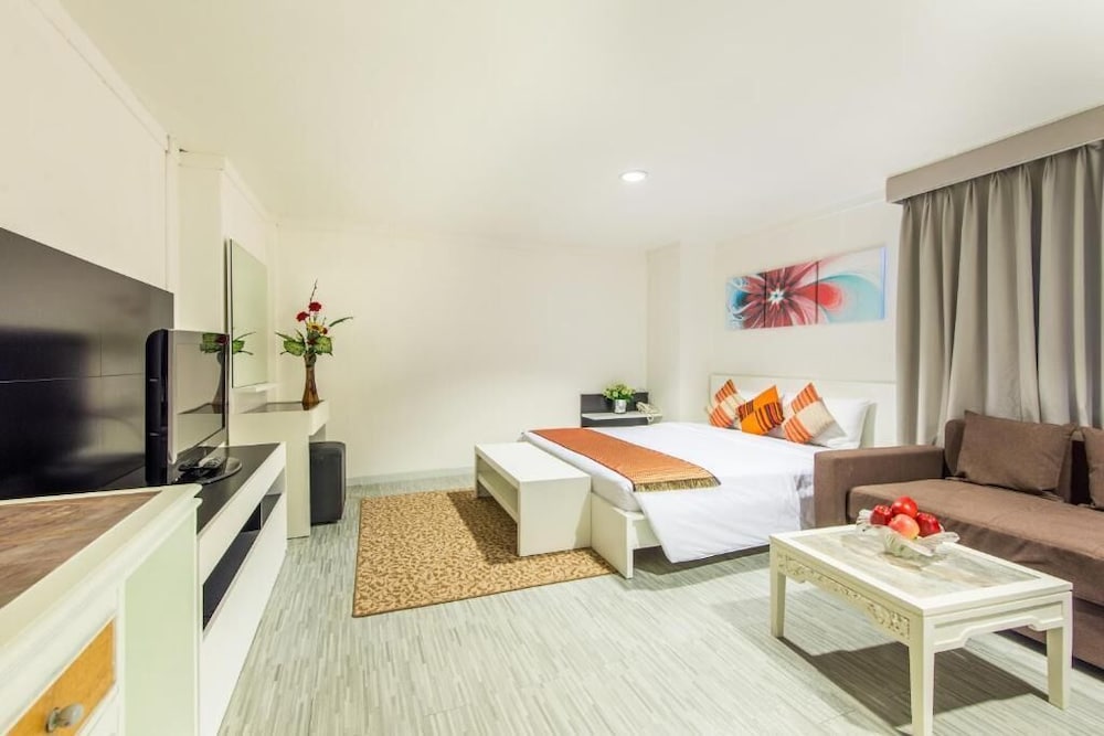 PRATUNAM CITY INN 26/54
