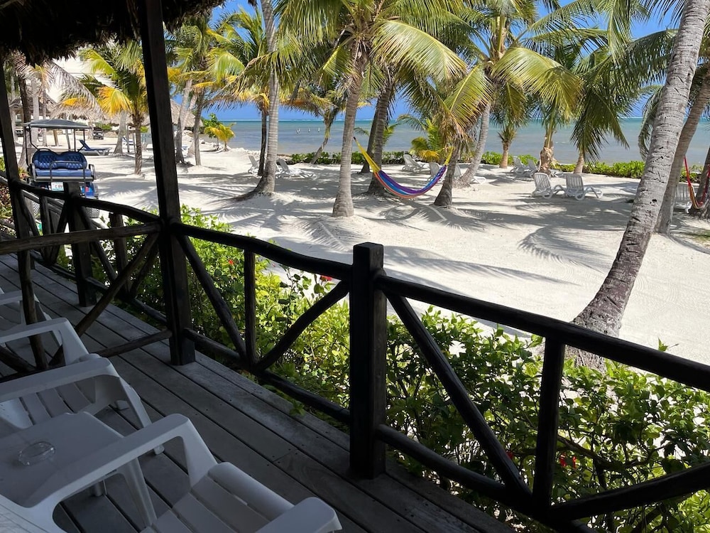 Captain Morgans Retreat 40/80