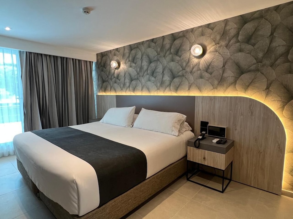 غرفة قياسية بسرير مزدوج، Zione Luxury Hotel Pereira 7/8