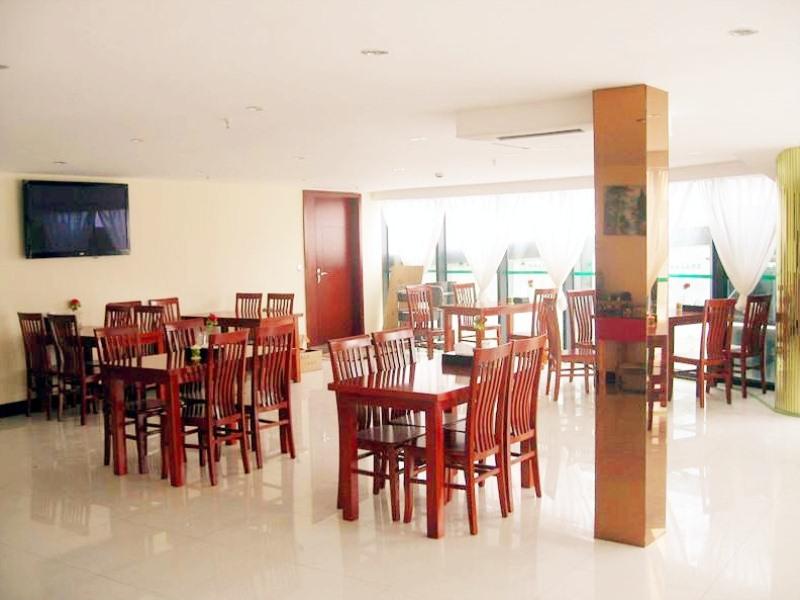 GreenTree Inn Shanghai Jiading Anting Motor City Express Hotel 32/35