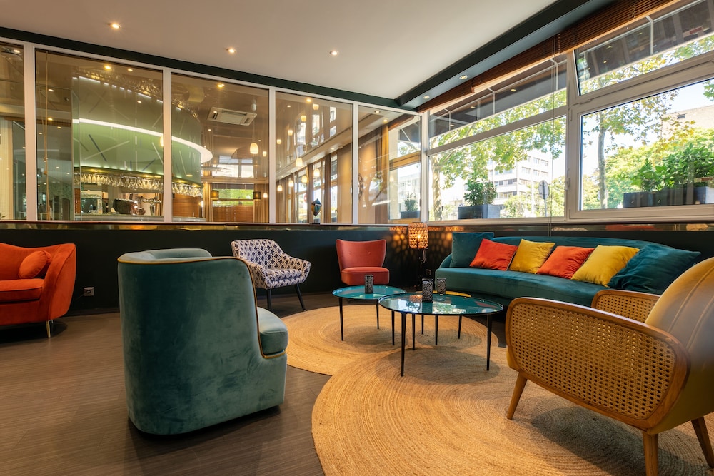 Mercure Paris Nanterre 22/48
