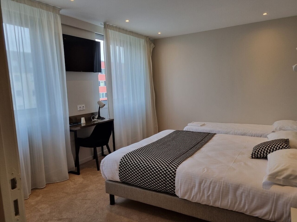 KYRIAD DIRECT ROUEN CENTRE GARE 11/29