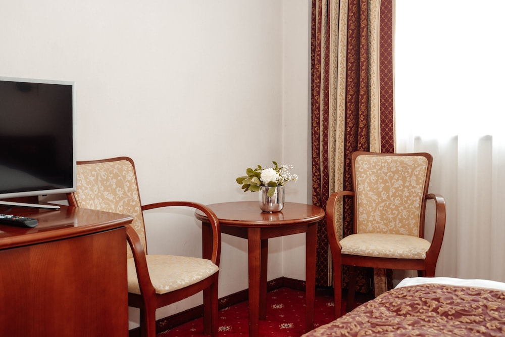 Hotel Sympozjum 31/50
