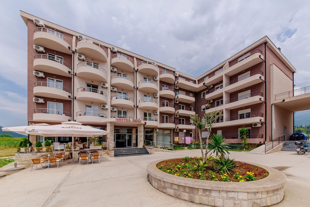 Hotel Novi 2/20