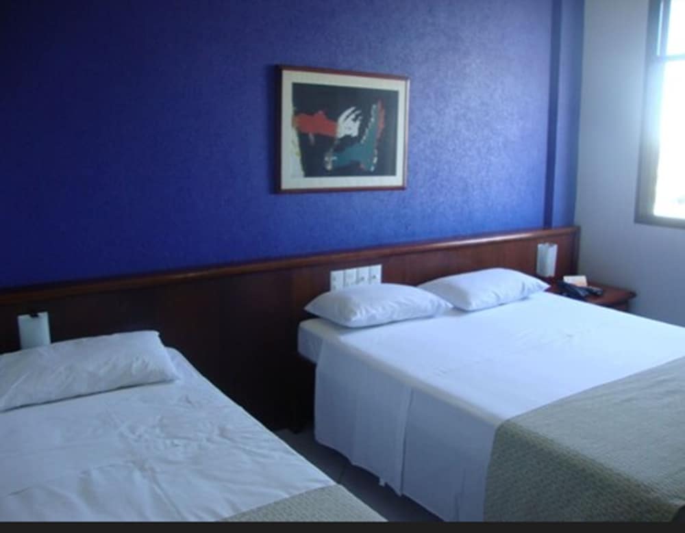 BRISTOL EXCELER PLAZA HOTEL 16/67