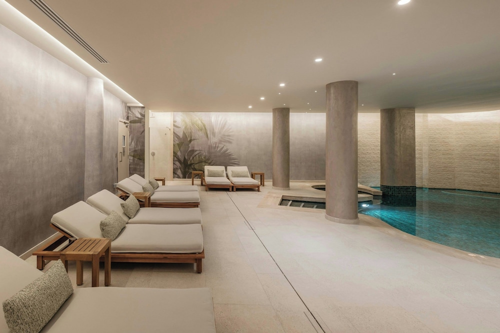 Courtyard by Marriott Sliema 18/50