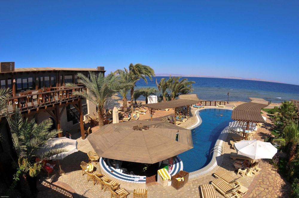 Nesima Resort 49/50