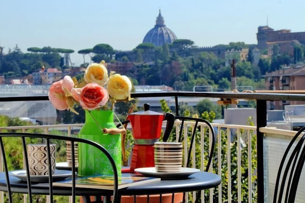 Vatican View 15/24
