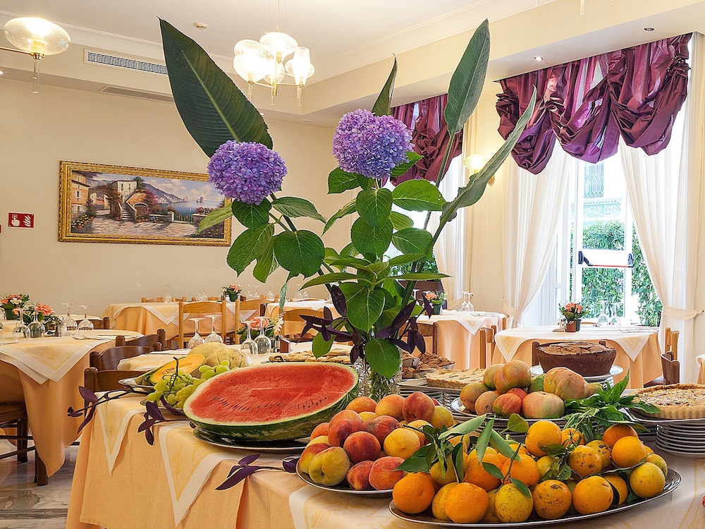 Hotel Club Sorrento 40/50