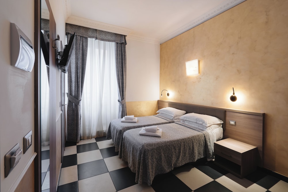 SUPERIOR, TWIN BEDS
