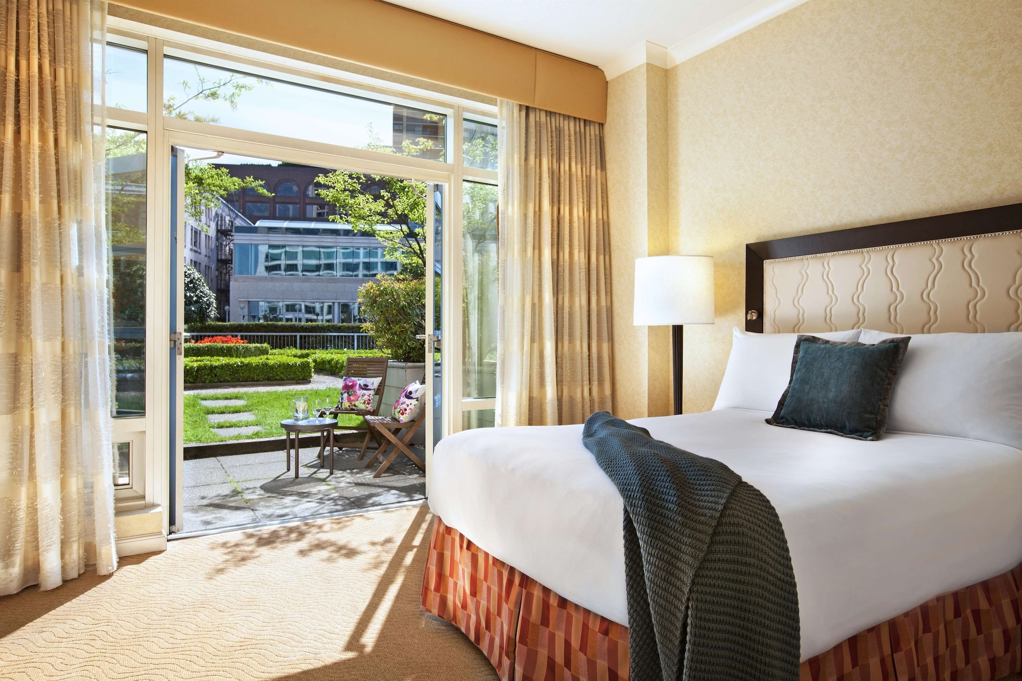 FAIRMONT, 2 DOUBLE BEDS, TERRACE