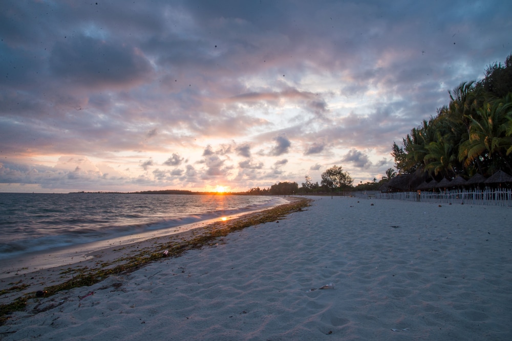 Sunrise Beach Resort 44/50