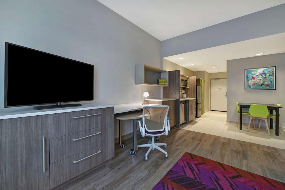 Home2 Suites by Hilton West Palm Beach Airport 56/62