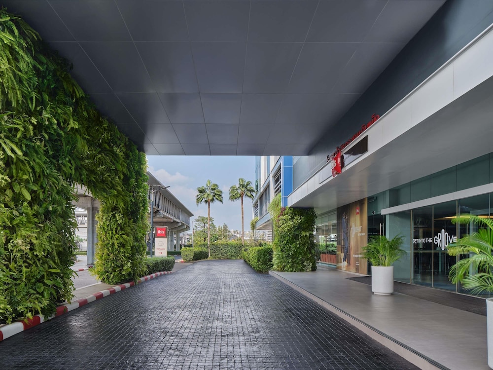 Ibis Bangkok Impact 68/75