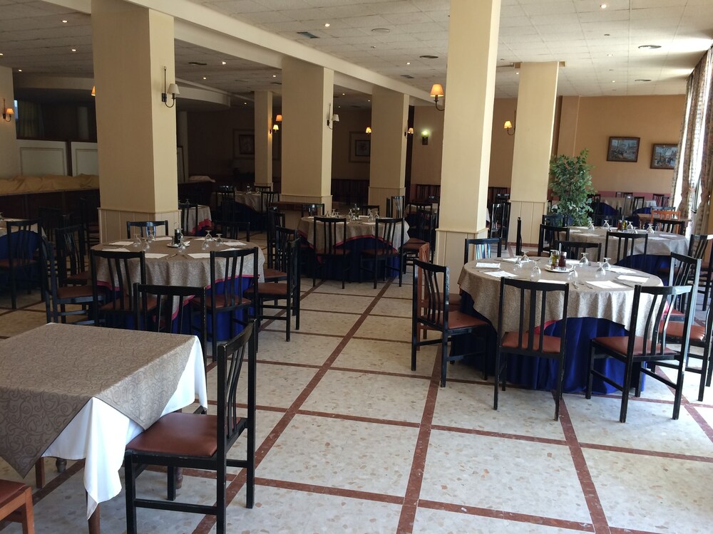 restaurant-cafeteria