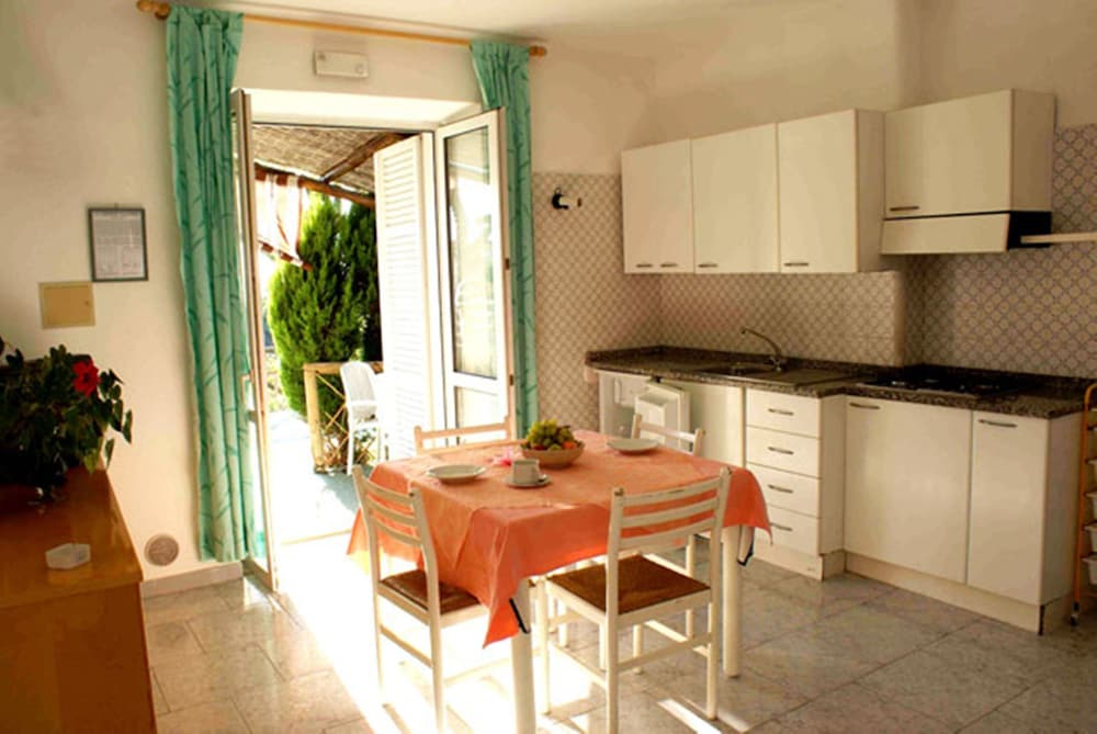 HOTEL RESIDENCE VILLA MARINÙ 57/72