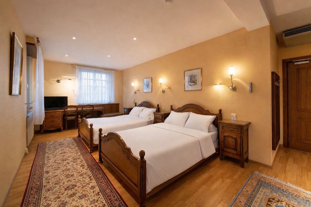 غرفة كومفورت ثلاثية بثلاثة أسرّة، Hotel Munsch 4/8