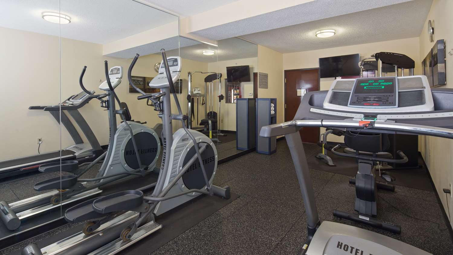 Best Western Plus Huntersville Inn & Suites Near L 5/8
