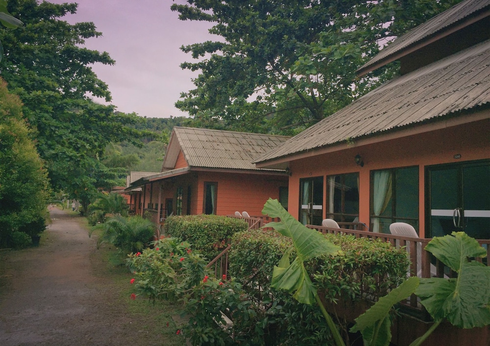 Lanta Cottage 50/54