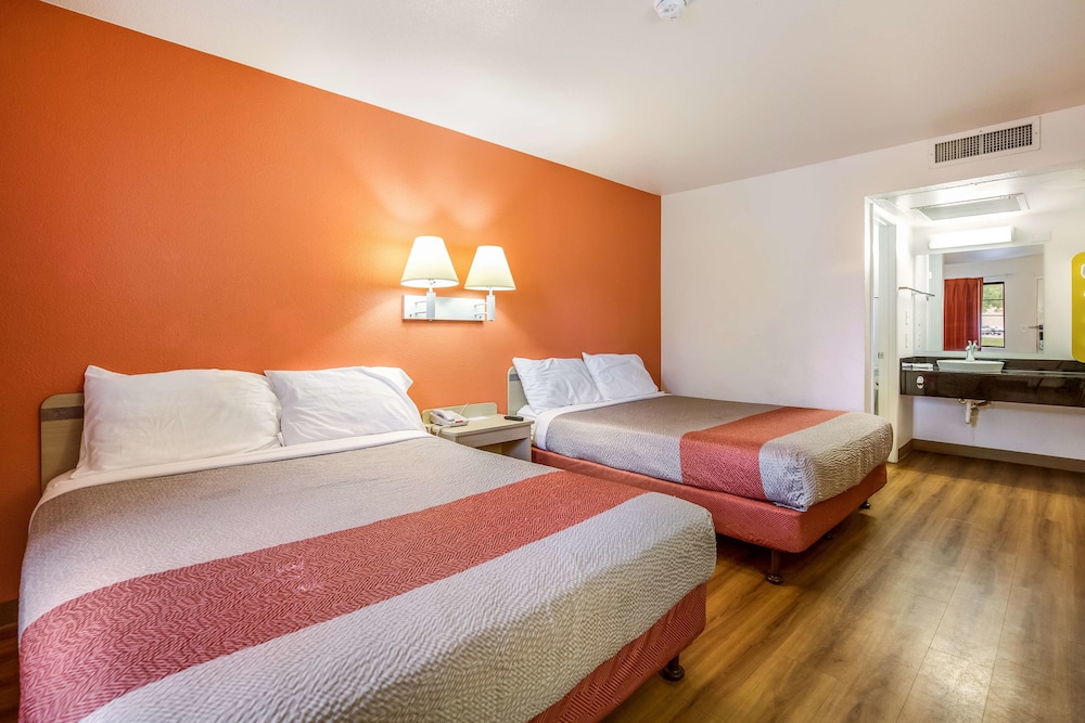 Motel6 Kingman, AZ - Route 66 East 23/63