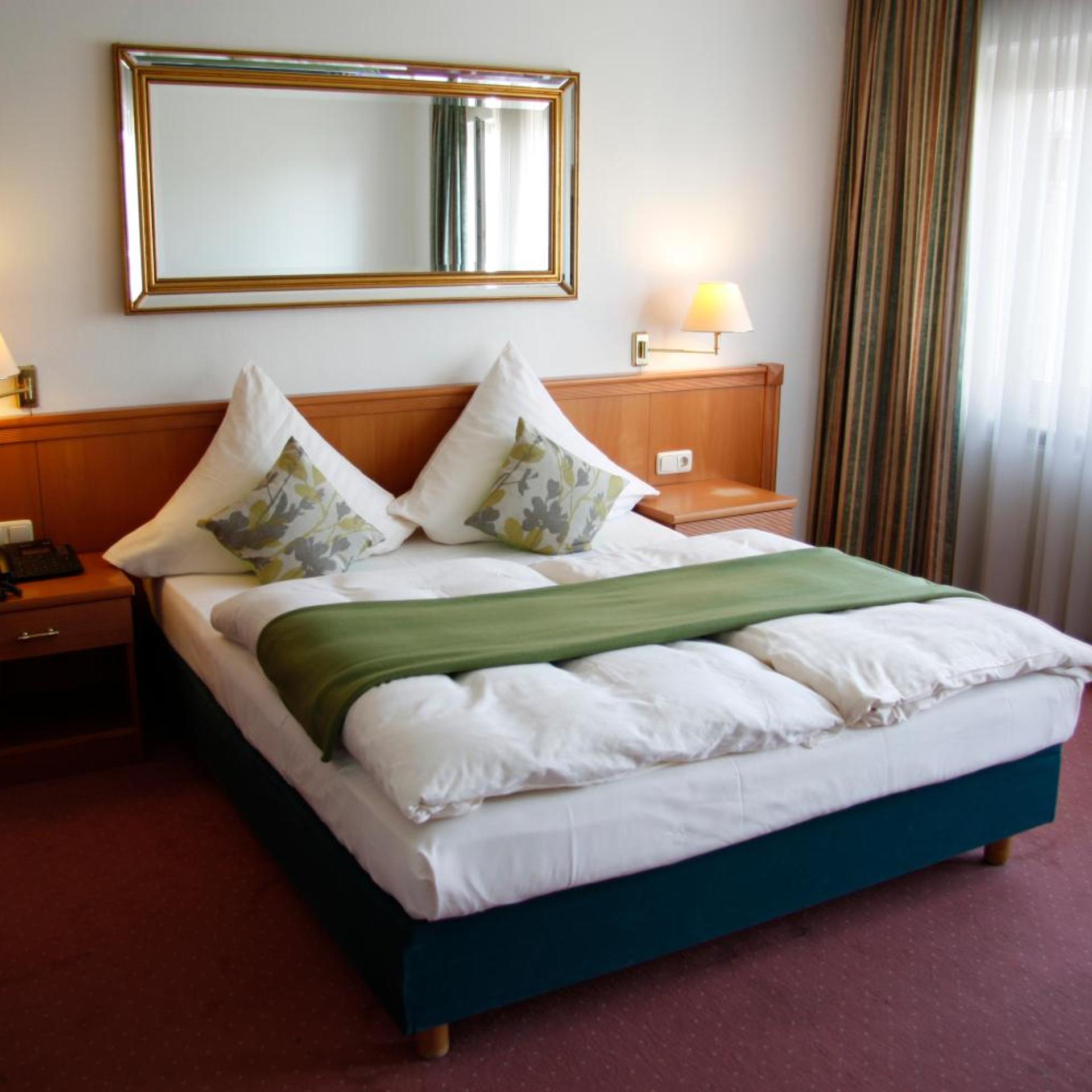 Room, Double Bed
