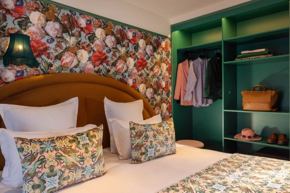 Hotel Ginette a la Folie 63/79